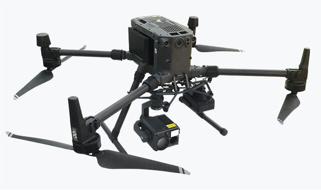 便攜式無人機(jī)氣體分析儀,專為大氣環(huán)境監(jiān)測而設(shè)計,瞰云智能便攜式無人機(jī)氣體分析儀針對無人機(jī)的應(yīng)用特性，在體積、重量、功耗與電磁干擾等方面都做了針對性優(yōu)化設(shè)計，內(nèi)置電化學(xué)，紅外，等類型傳感器?？蓪崟r查看搭載飛行器的gps信息數(shù)據(jù)與傳感器采集到的大氣數(shù)據(jù)。通過空中無人機(jī)飛行偵測數(shù)據(jù)及地面端數(shù)據(jù)分析顯示，可對重點化工企業(yè)污染氣體排放進(jìn)行偵測任務(wù)?；驊?yīng)對突發(fā)性污染及有害氣體進(jìn)行應(yīng)急偵測，輔助消防、救災(zāi)救援，減少不必要的傷亡。為我國環(huán)境空氣污染事故航空遙感應(yīng)急偵測、監(jiān)測提供了有效手段和可靠的技術(shù)支撐。